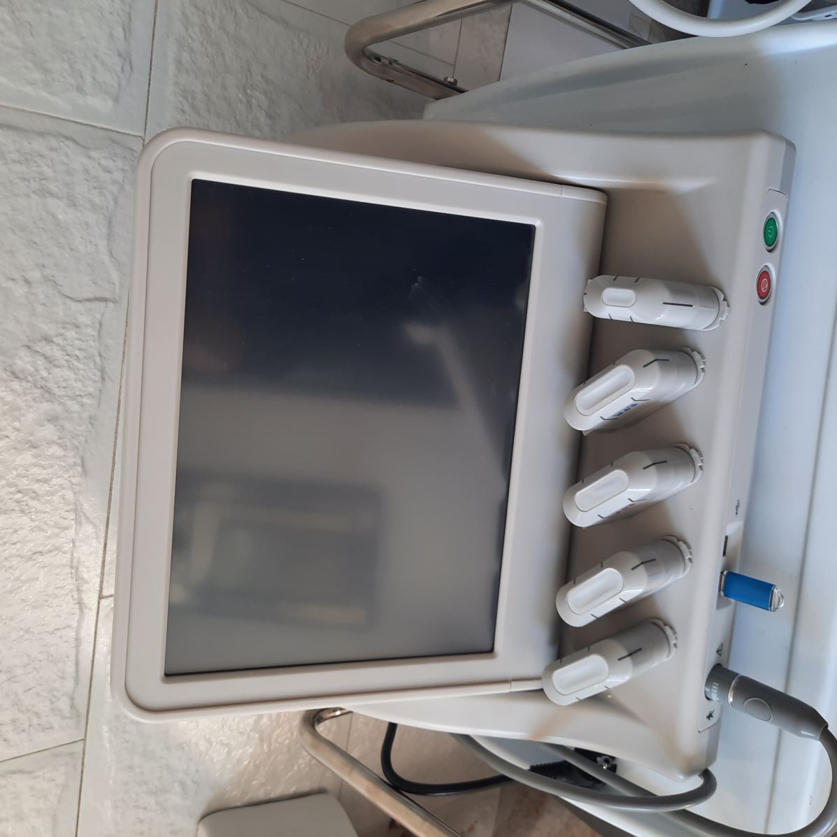 فروش لوازم پزشکی وزیبایی 